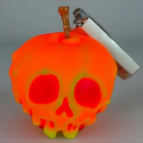 Disney Parks Poisoned Apple Tabletop Light Snow White The Seven Dwarfs New 6” - Picture 6 of 8